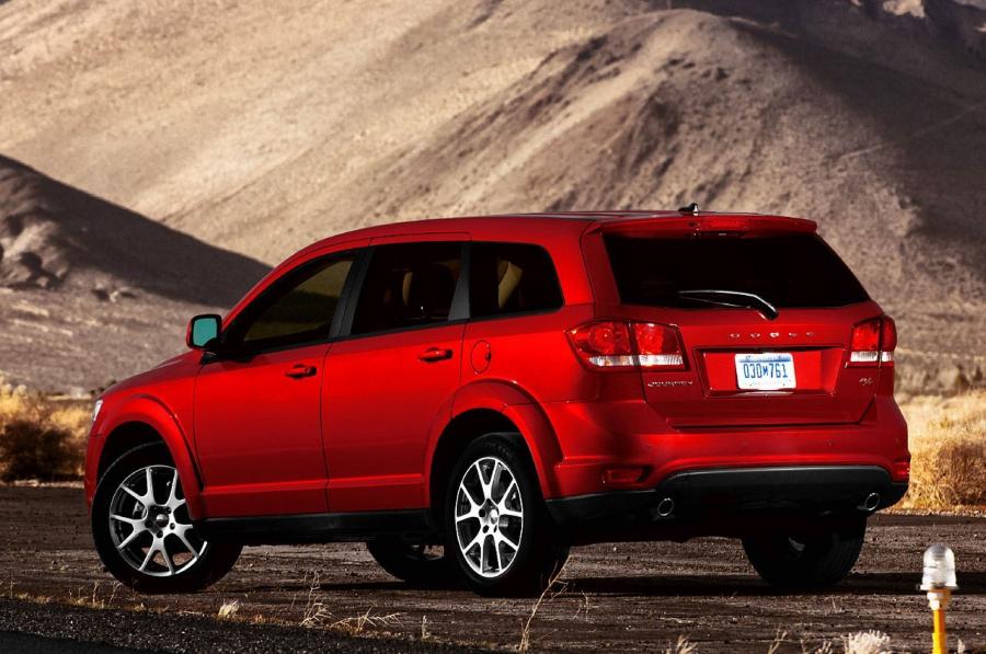  Dodge Journey R/T 2011 года  (фото 2 из 5)